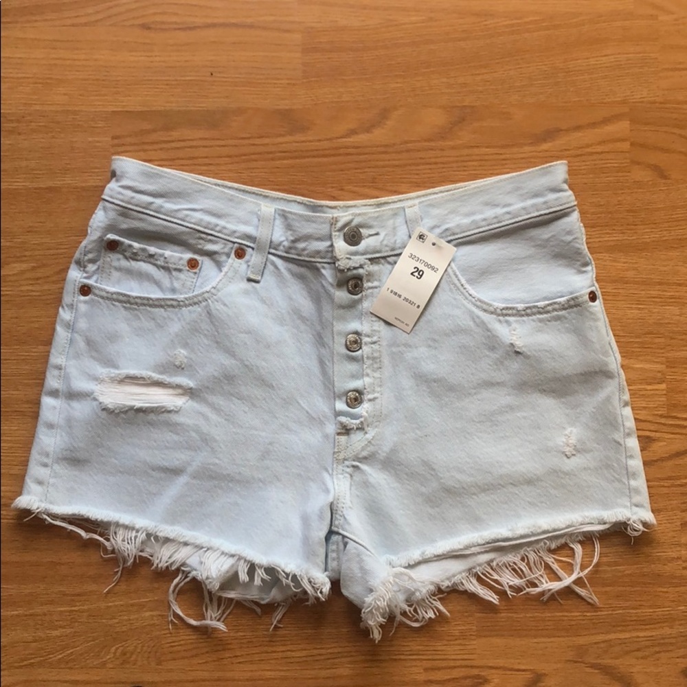 Levi’s 501 light wash shorts